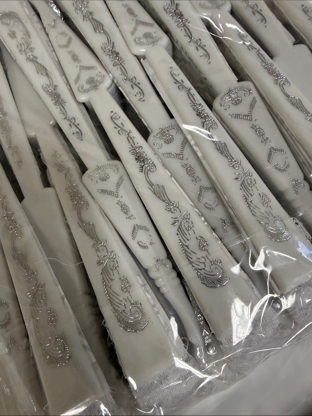 12 White Lace Folding Hand Fans with Silver Embossed Detail - Picture 9 of 9